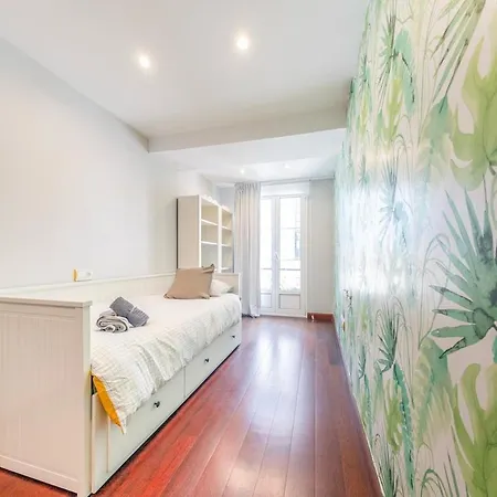 アパート Precioso,amplio Y Centrico Calle San Antonio,reformado, Al Lado De La Catedral De オビエド