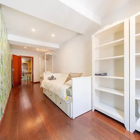 Apartamento Precioso,amplio Y Céntrico Calle San Antonio,reformado, Al Lado De La Catedral De Oviedo