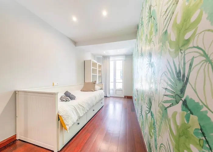 Appartamento Precioso,amplio Y Céntrico Calle San Antonio,reformado, Al Lado De La Catedral De Oviedo