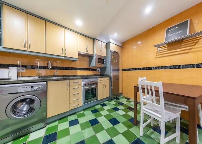 Precioso,amplio Y Centrico Calle San Antonio,reformado, Al Lado De La Catedral De *