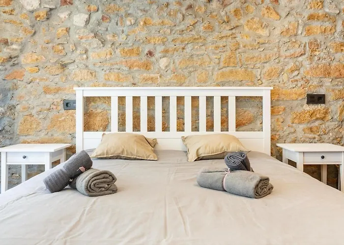 Precioso,amplio Y Céntrico Calle San Antonio,reformado, Al Lado De La Catedral De * Oviedo