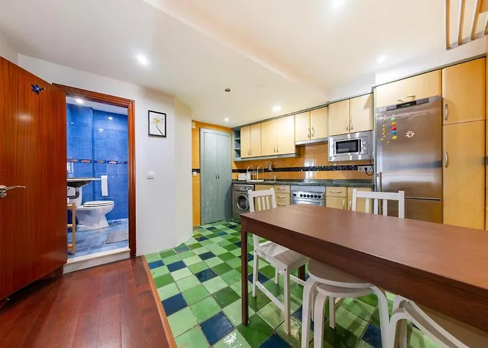 Precioso,amplio Y Centrico Calle San Antonio,reformado, Al Lado De La Catedral De *